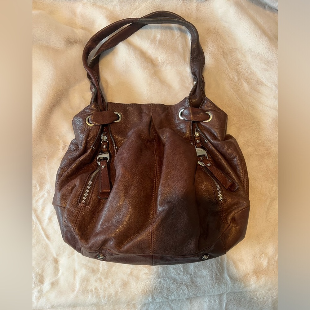 B Makowsky Shoulder Bag Leather